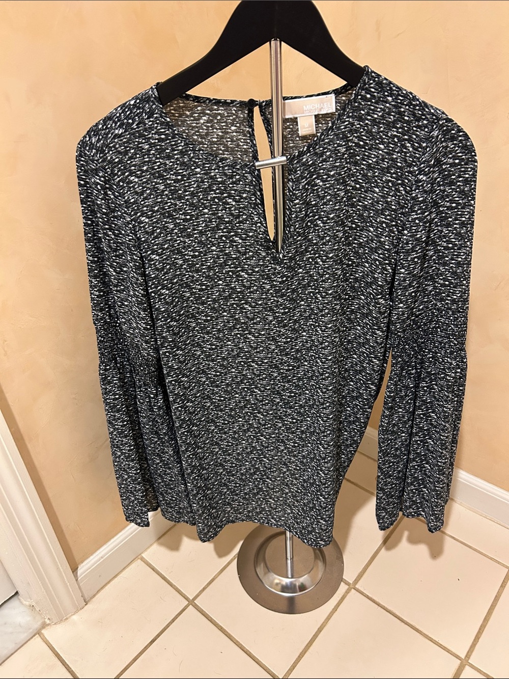 MICHAEL Michael Kors Black and White Marled Long-Sleeve Top with Keyhole